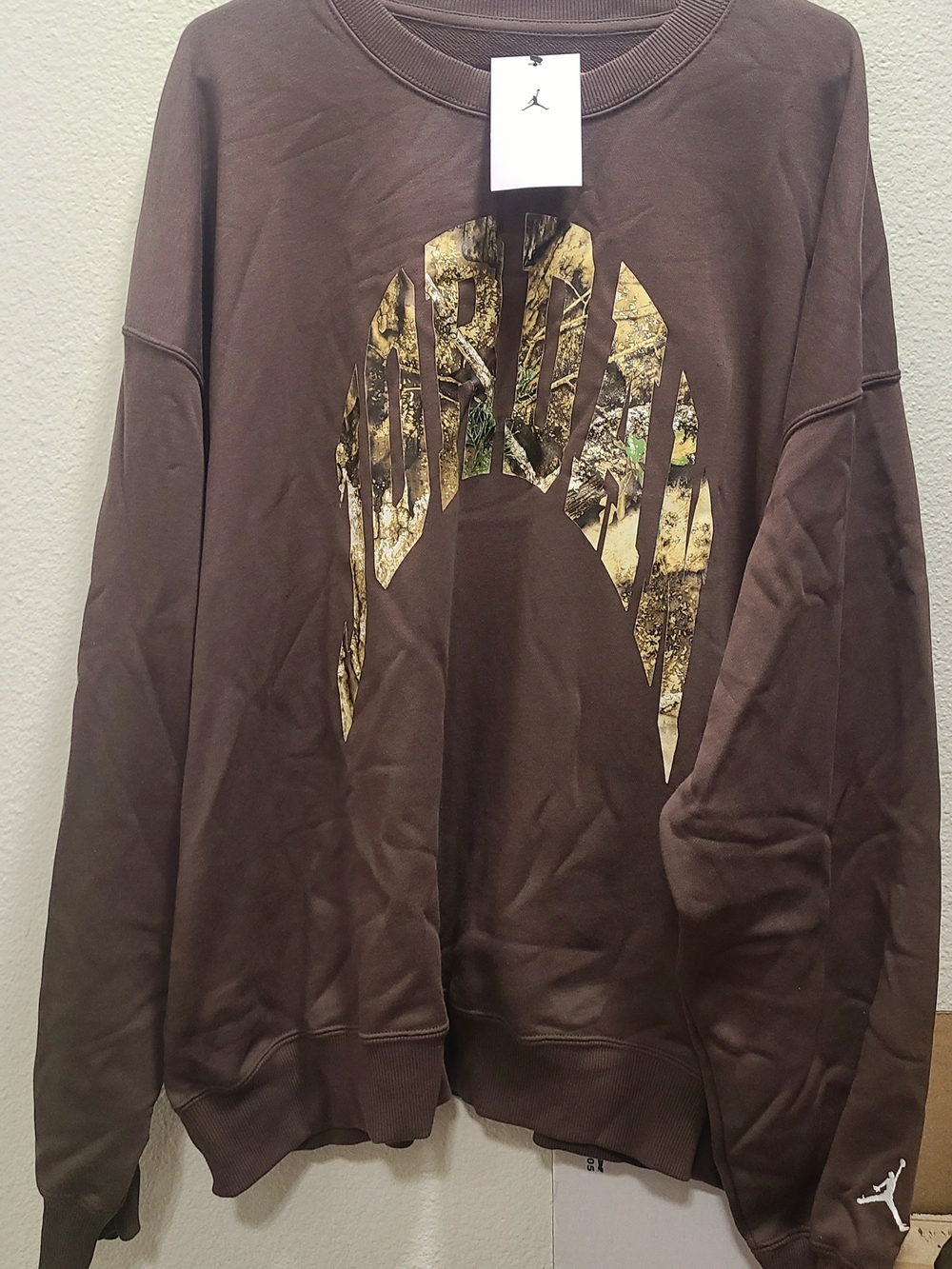 Jordan Brown Crewneck Sweatshirt with Camo Graphic XL